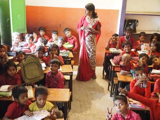 Sujata • Rural school near Bodhgaya ( India, Rajasthan )